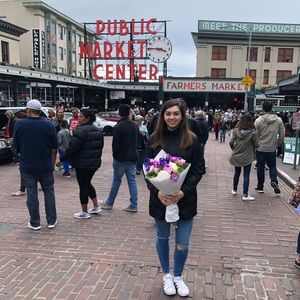 Meet your Posher, Edith